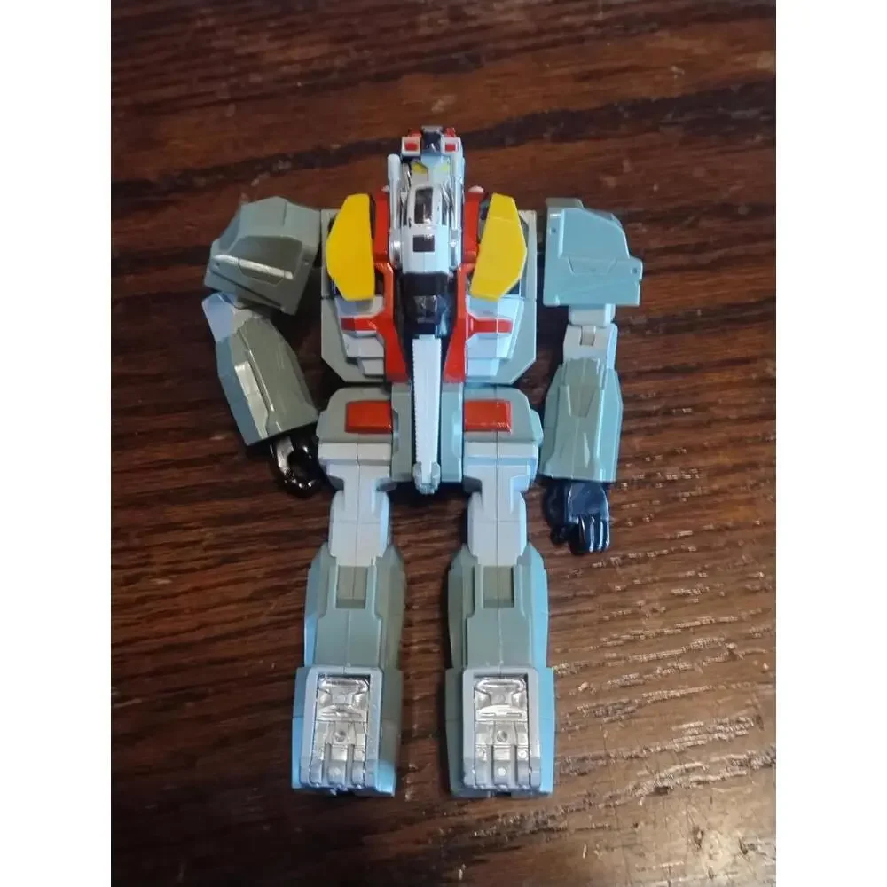 Gen 1 Transformer/Giga bot figures‎